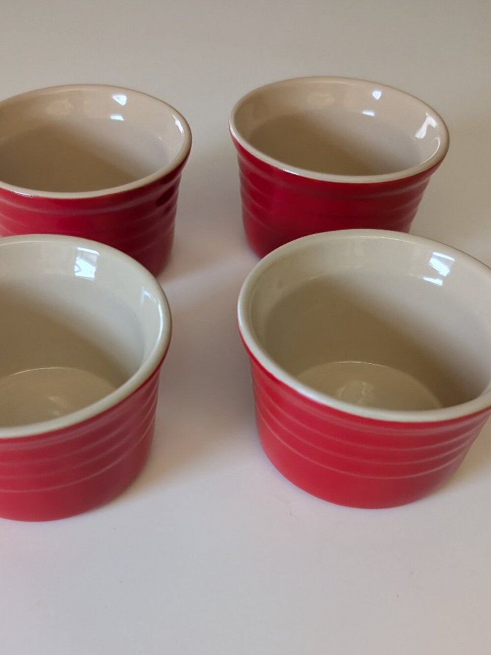Le Creuset Stoneware Ramekins Custard Creme Brulee Cups Set Of 4 Cherry Red